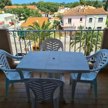 2 Pieces Avec Climatisation Et Loggia A Argeles-sur-mer, Proche Commerces Et - Fr-1-388-87 Apartment *